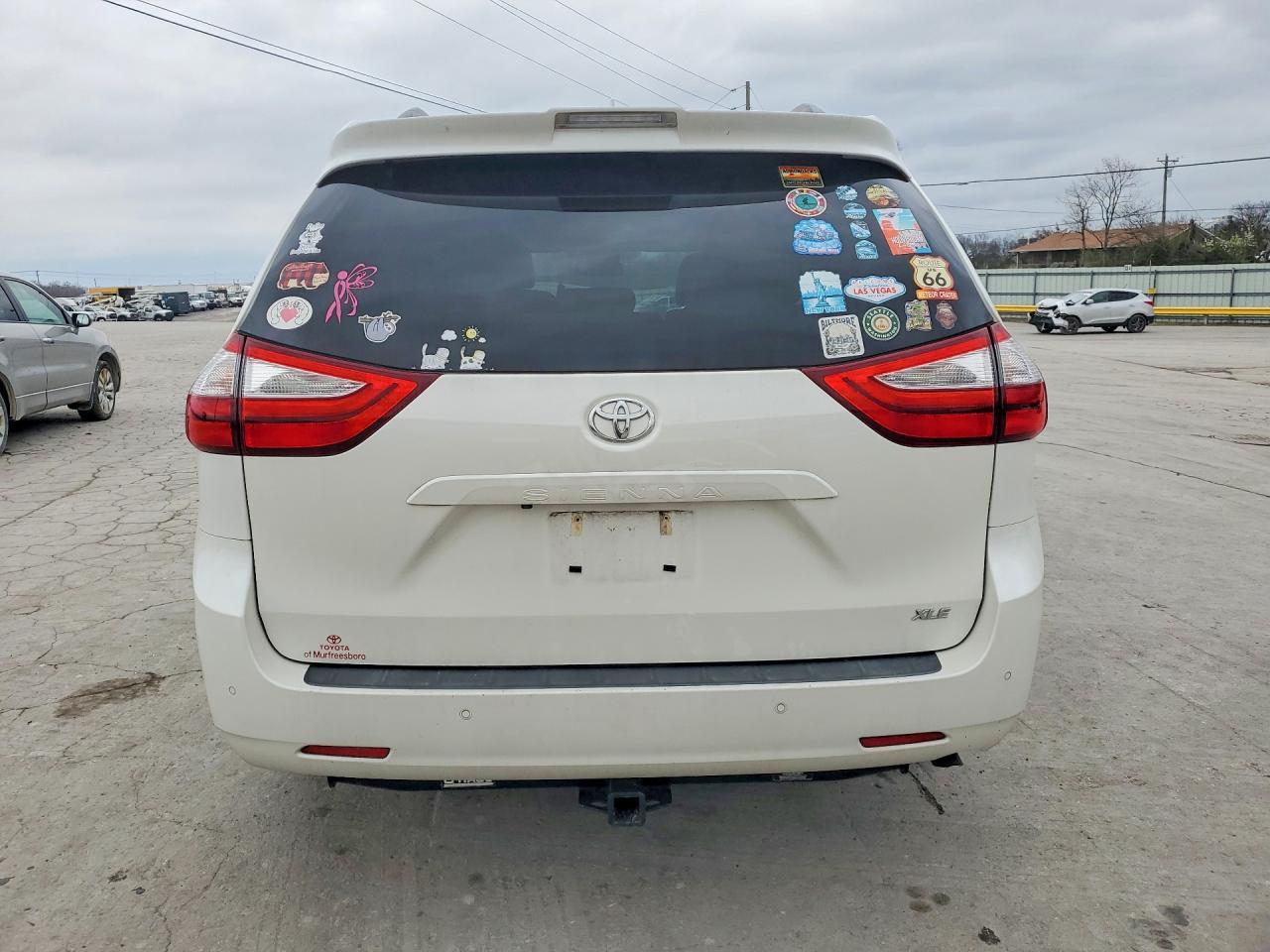 2018 TOYOTA SIENNA