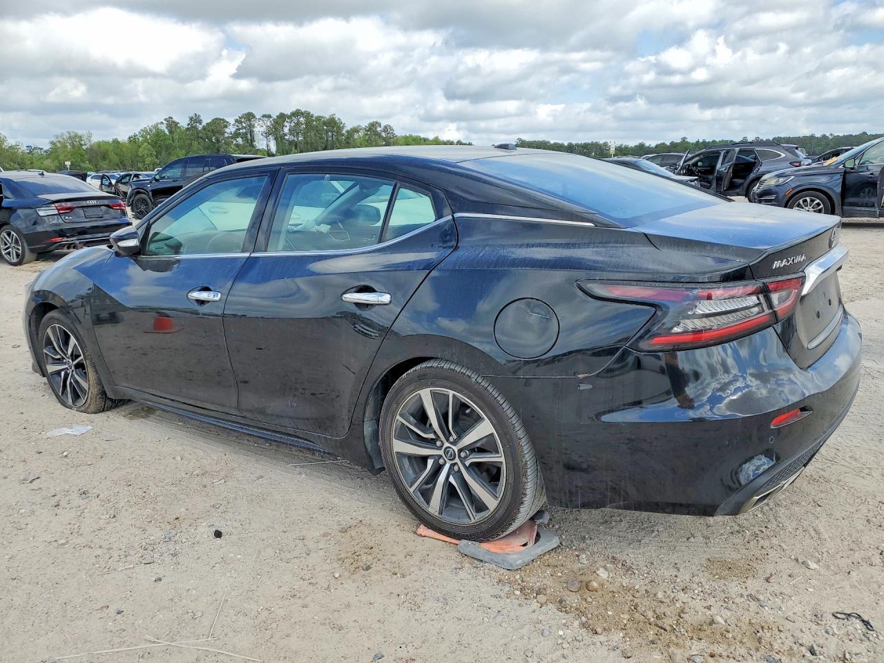 2023 NISSAN Maxima