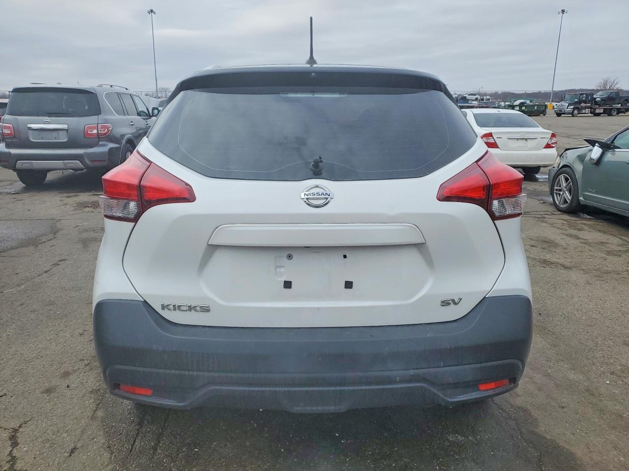 2018 NISSAN KICKS