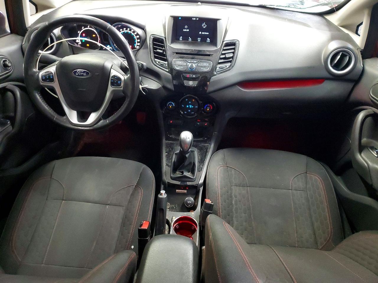 2016 FORD Fiesta