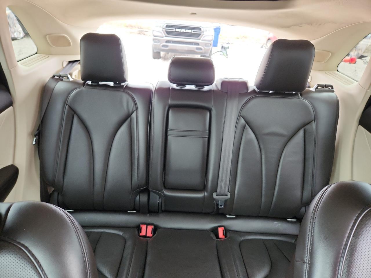 2016 LINCOLN MKC