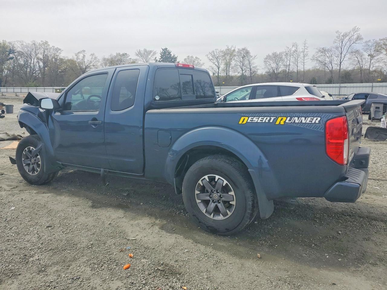 2017 NISSAN Frontier