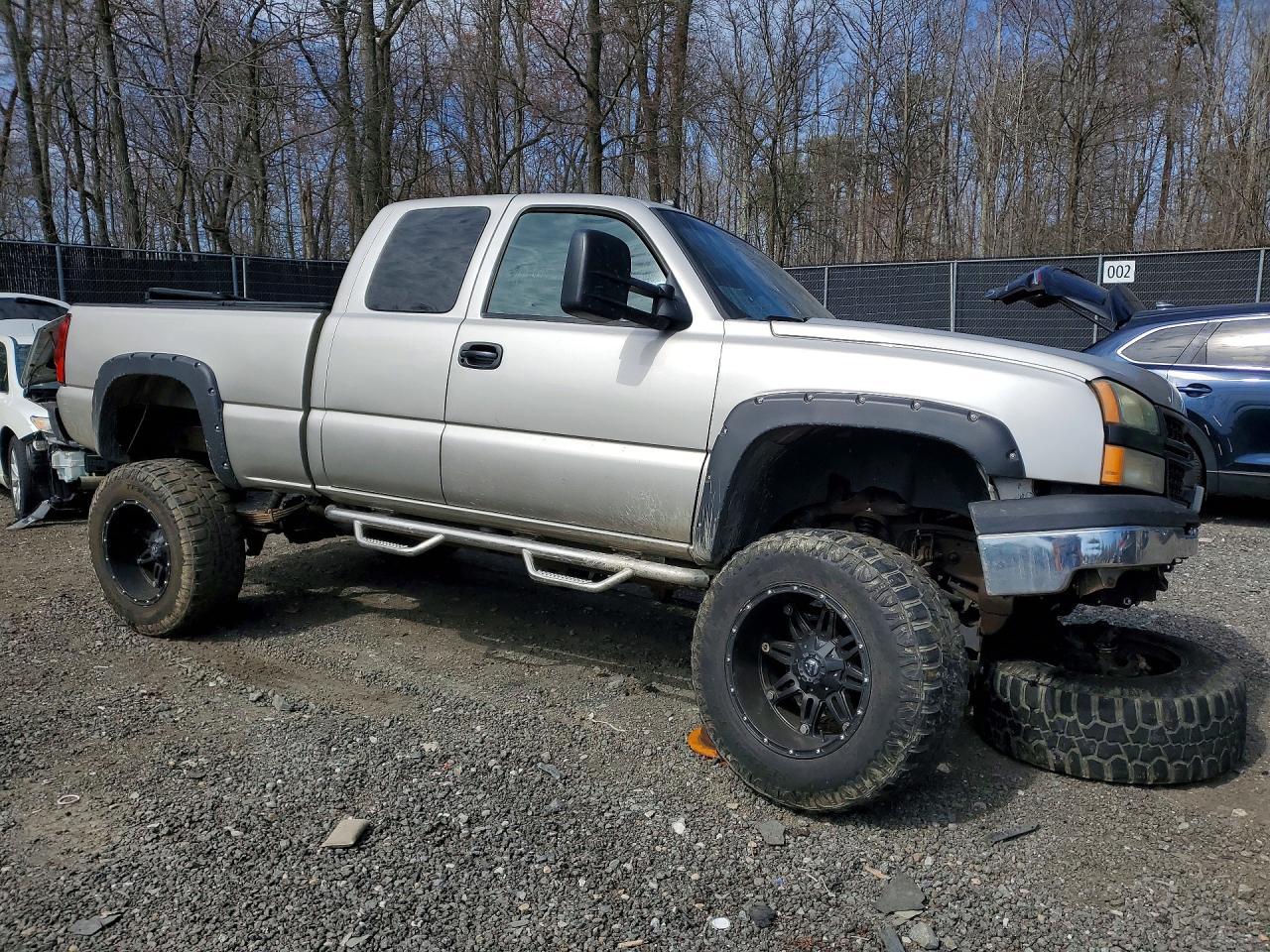 2004 CHEVROLET Silverado