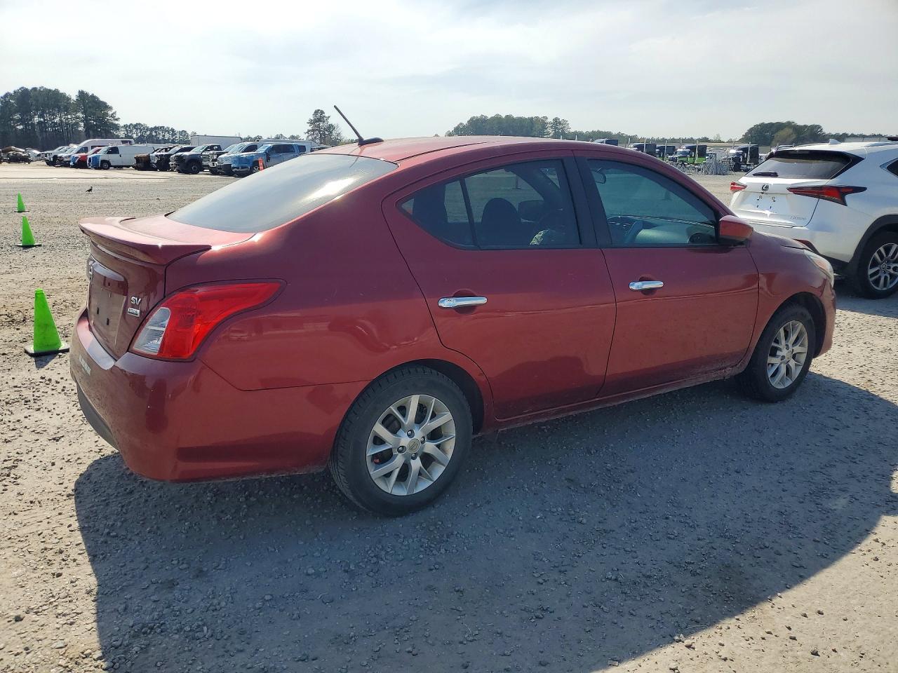 2018 NISSAN VERSA