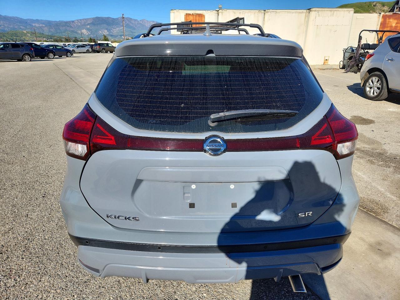 2021 NISSAN KICKS