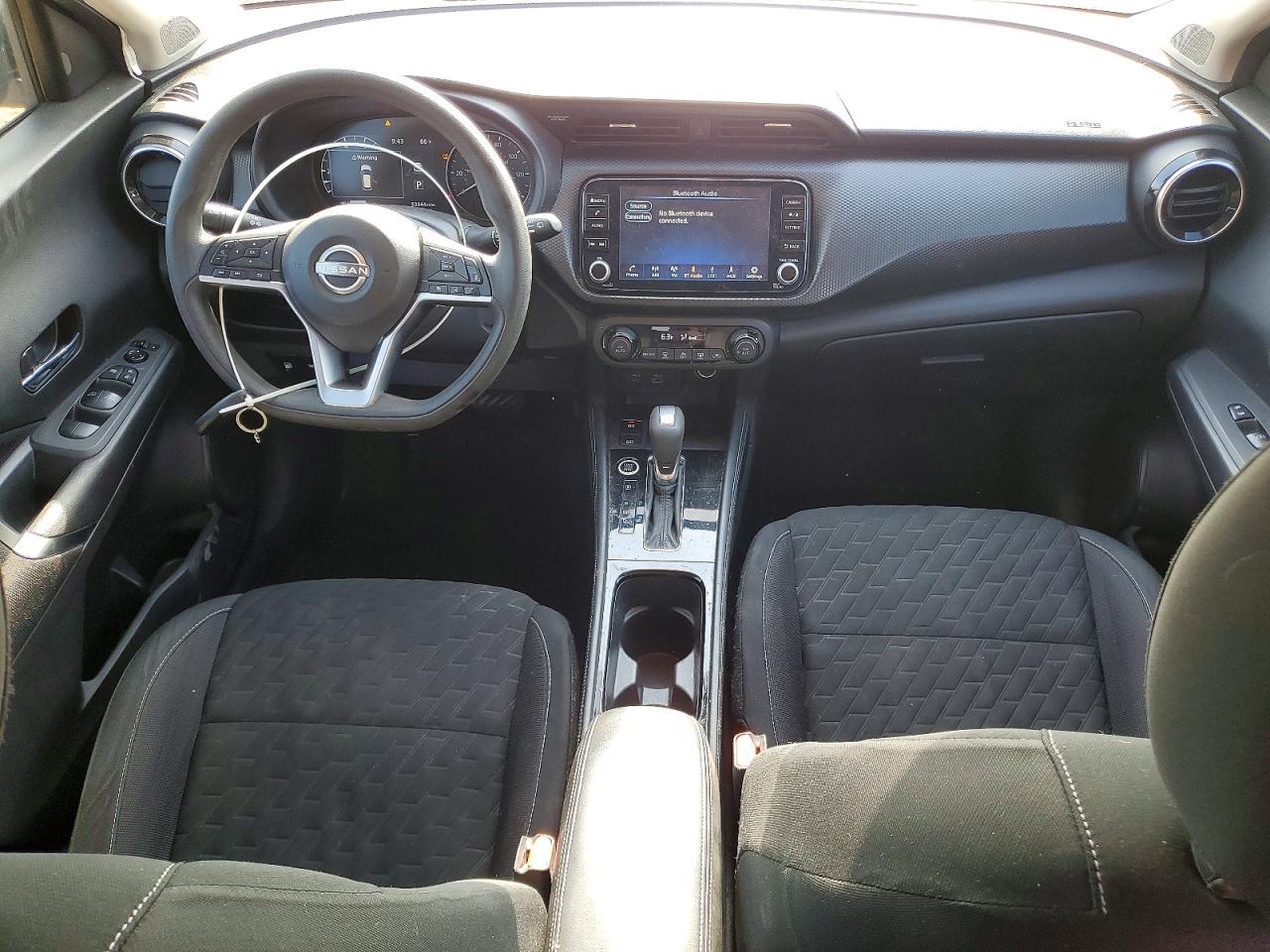 2022 NISSAN KICKS
