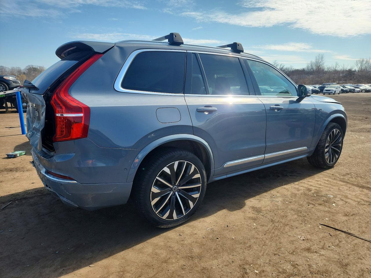 2023 VOLVO XC90