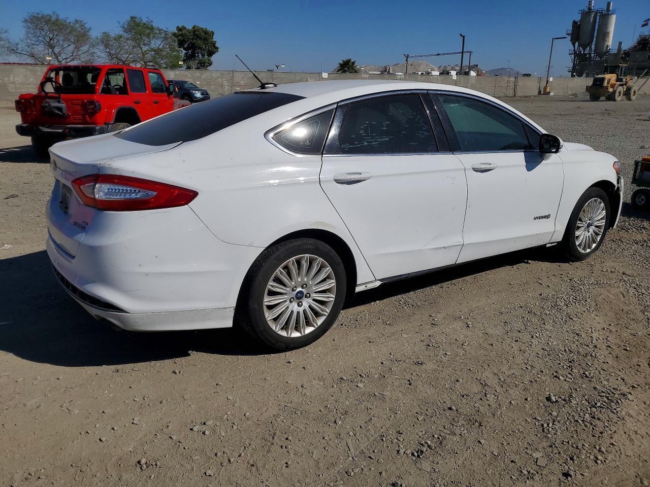 2016 FORD FUSION