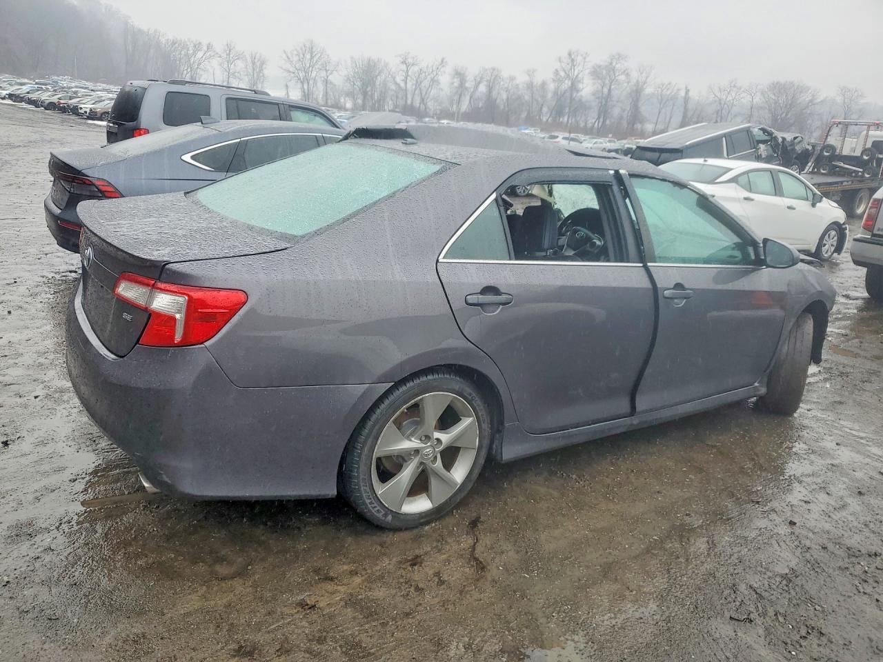 2013 TOYOTA CAMRY