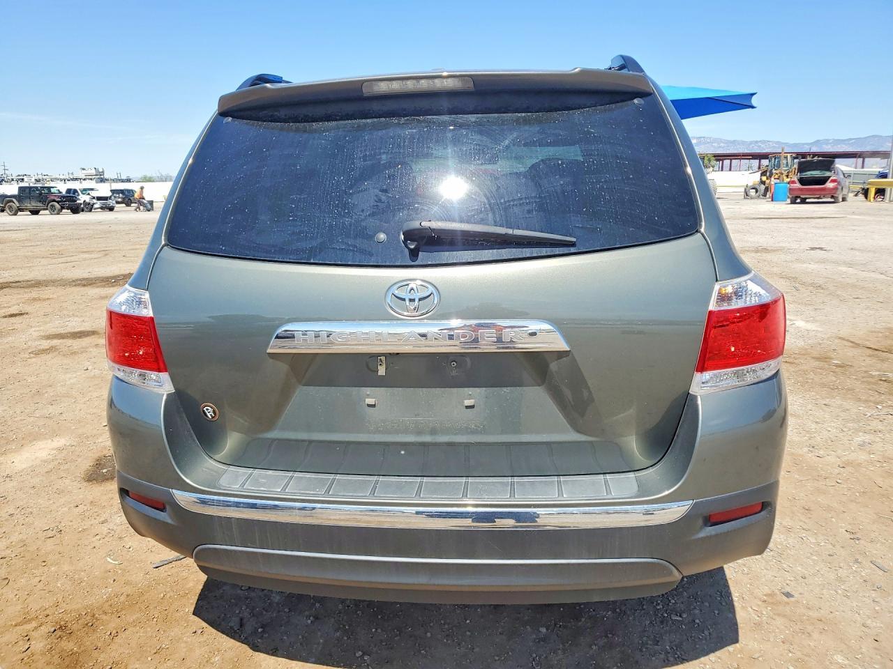 2012 TOYOTA HIGHLANDER