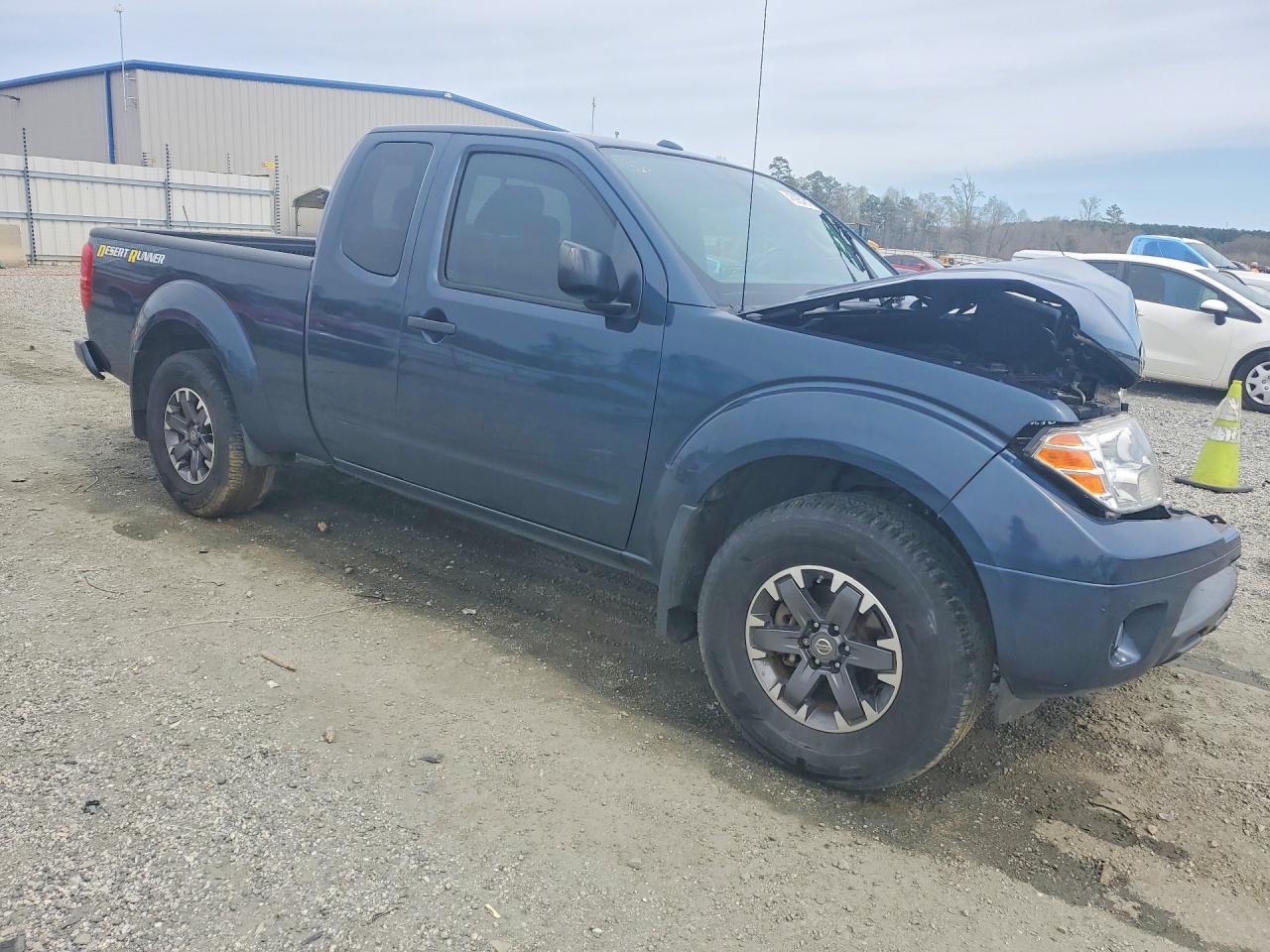 2017 NISSAN Frontier