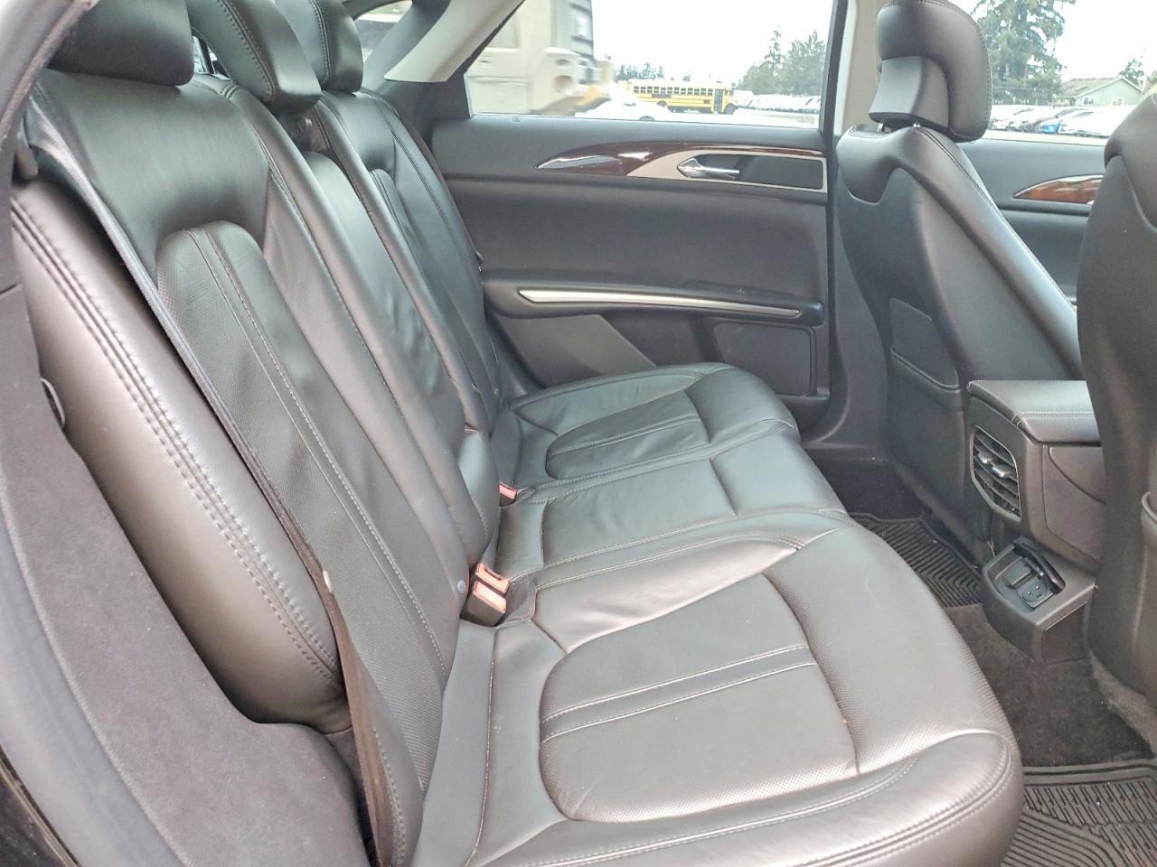 2013 LINCOLN MKZ
