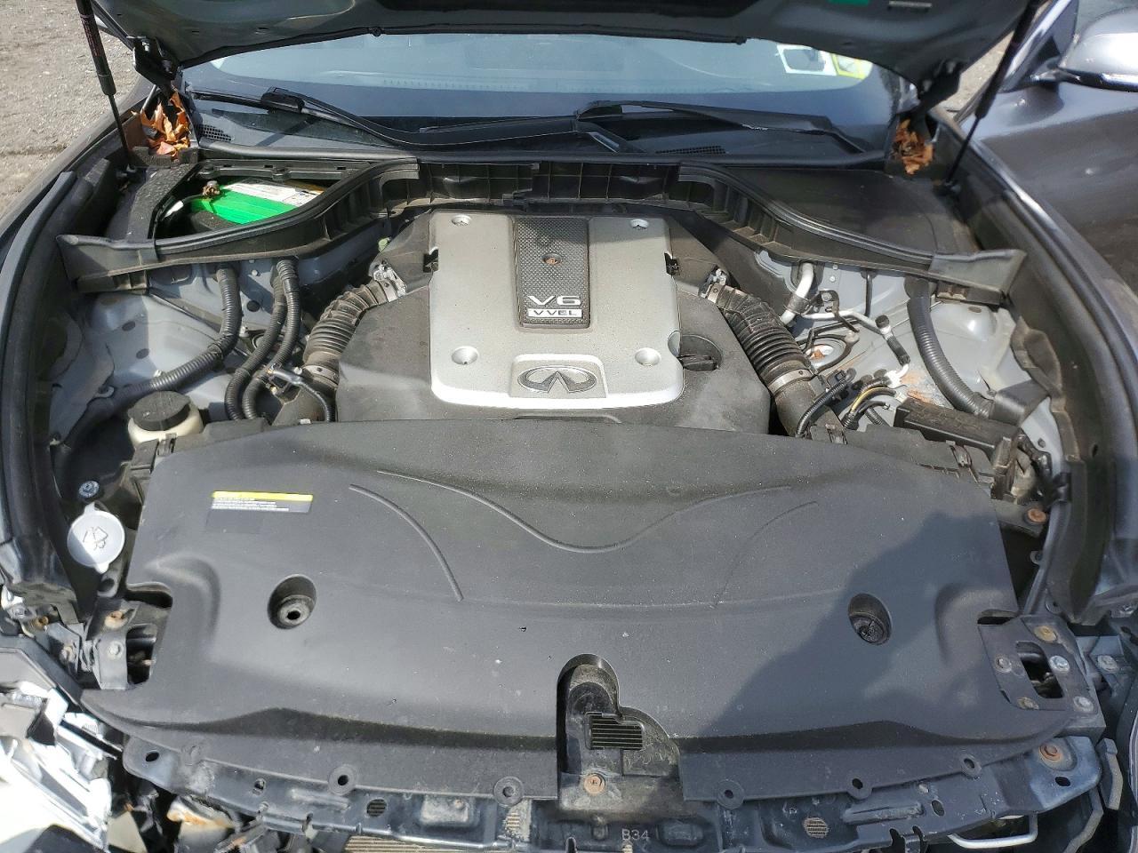 2017 INFINITI Q70
