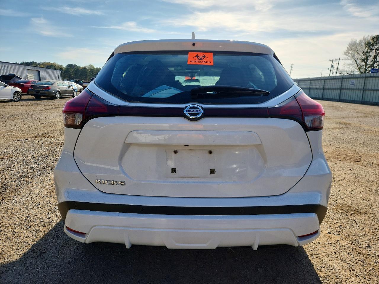 2021 NISSAN KICKS