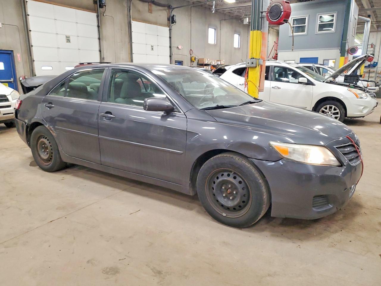 2010 TOYOTA CAMRY