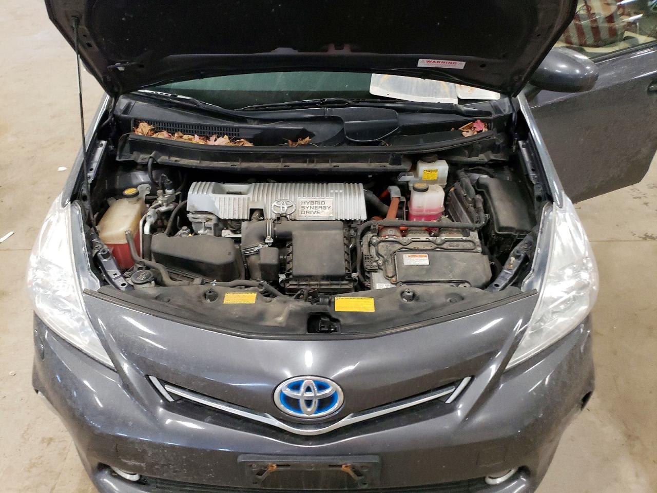 2014 TOYOTA PRIUS V