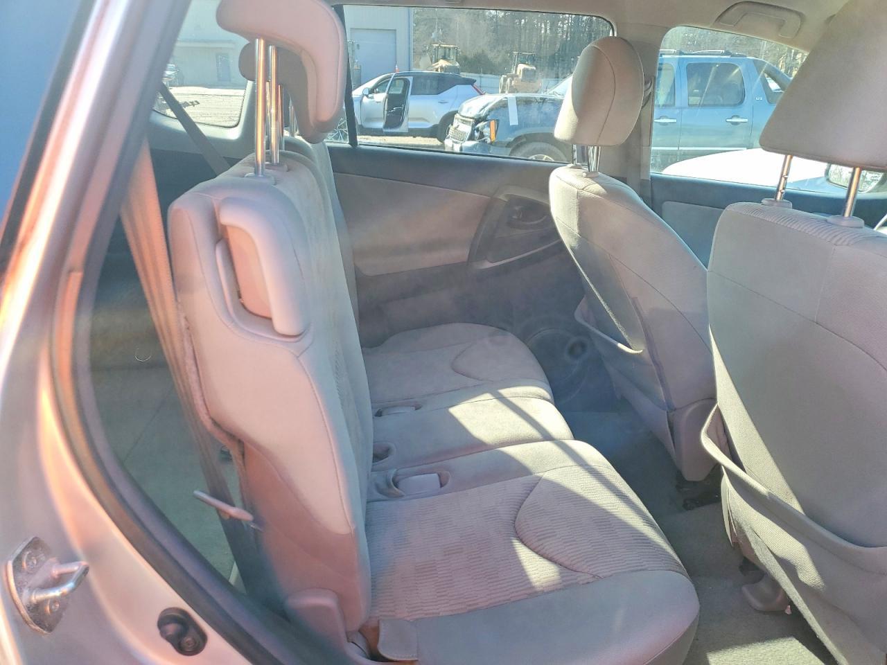 2011 TOYOTA RAV4