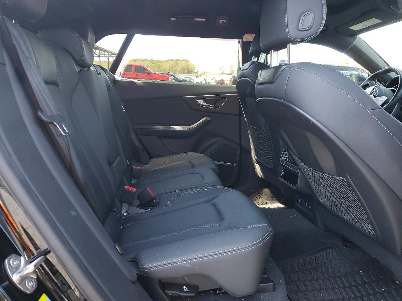 2022 AUDI Q8