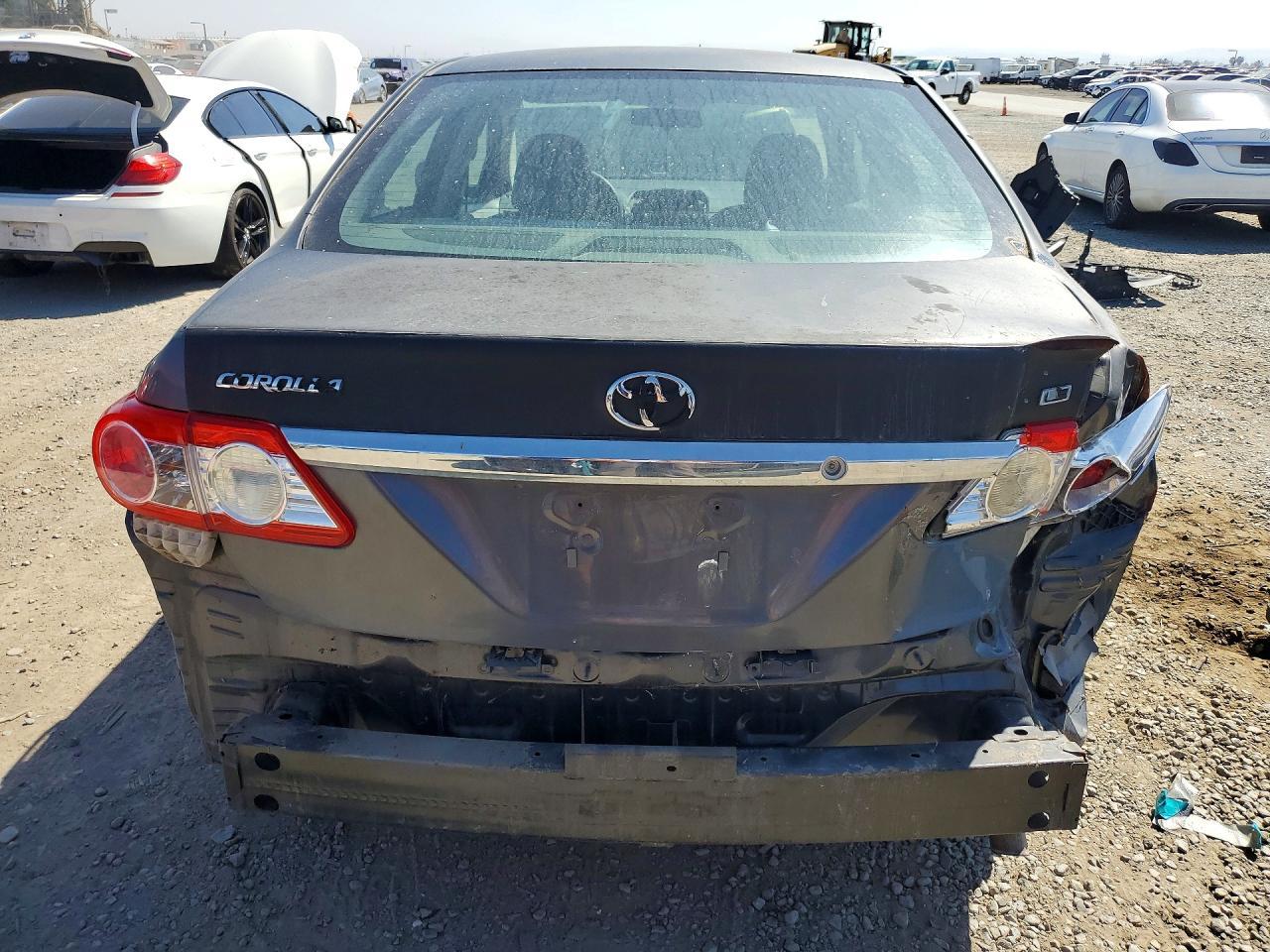 2011 TOYOTA COROLLA