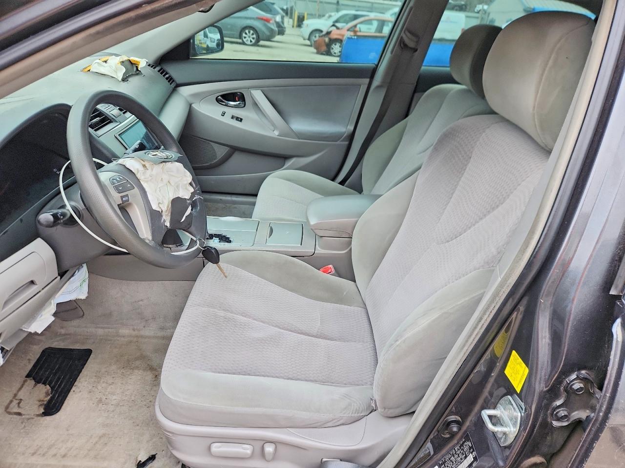 2011 TOYOTA CAMRY