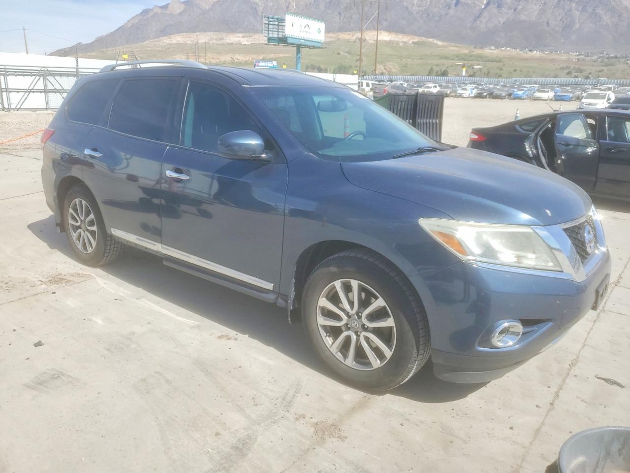 2014 NISSAN PATHFINDER