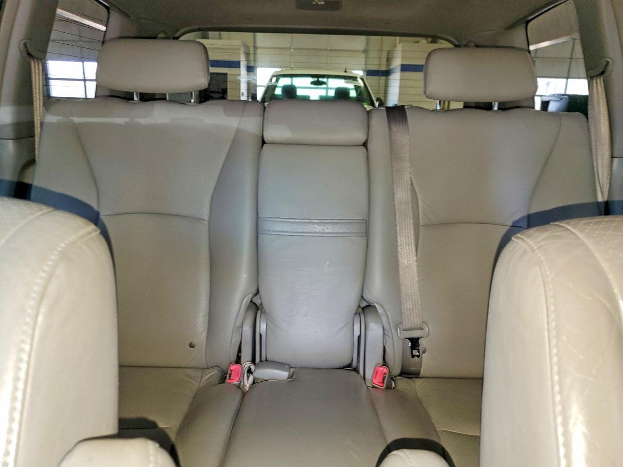 2005 TOYOTA HIGHLANDER