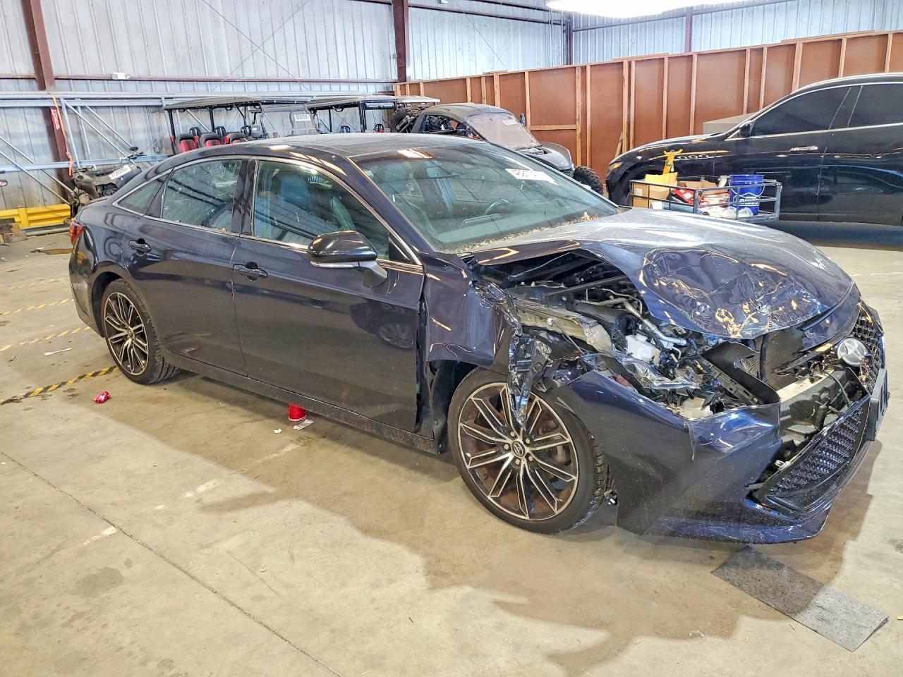 2019 TOYOTA Avalon