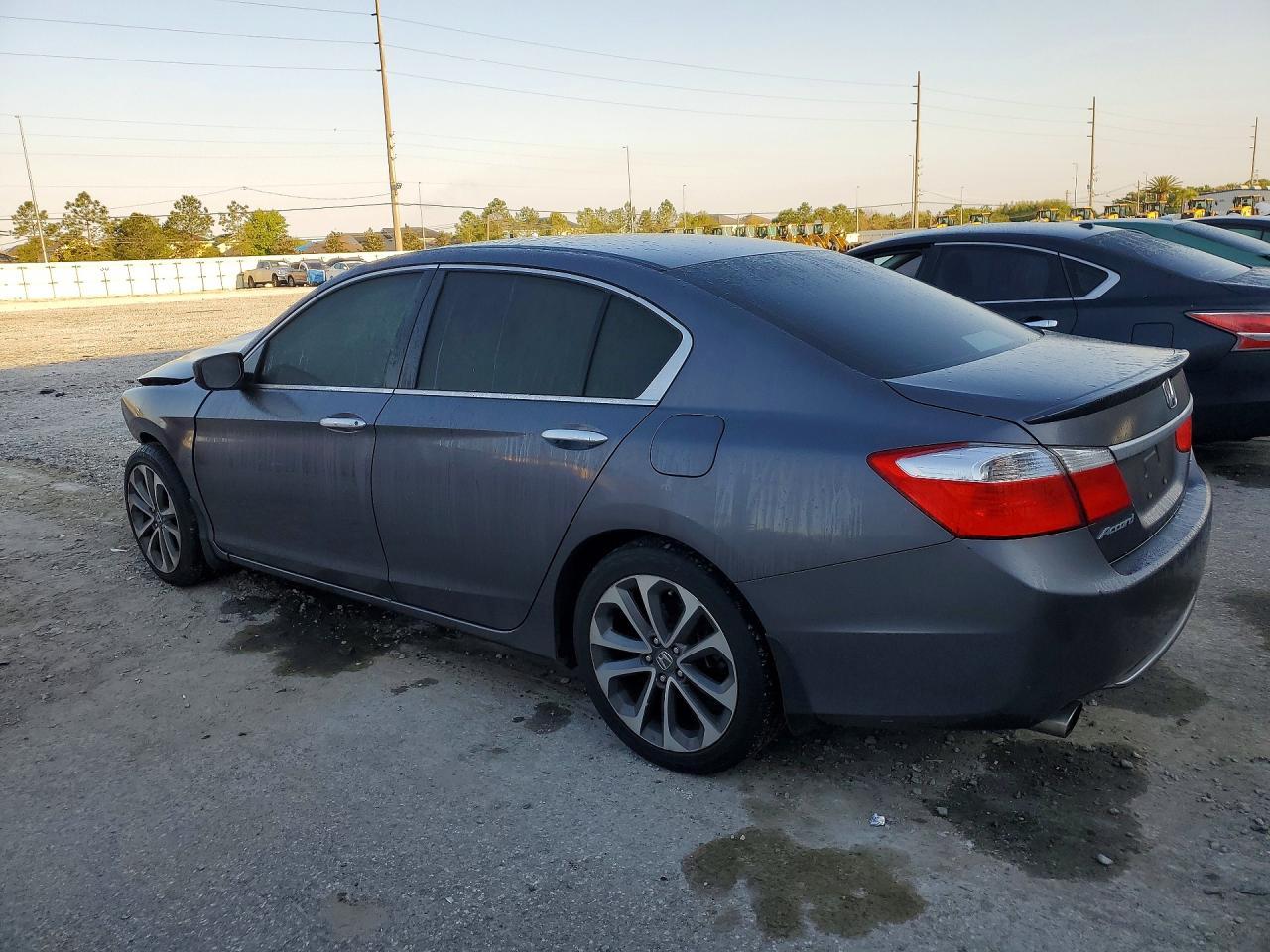 2015 HONDA ACCORD