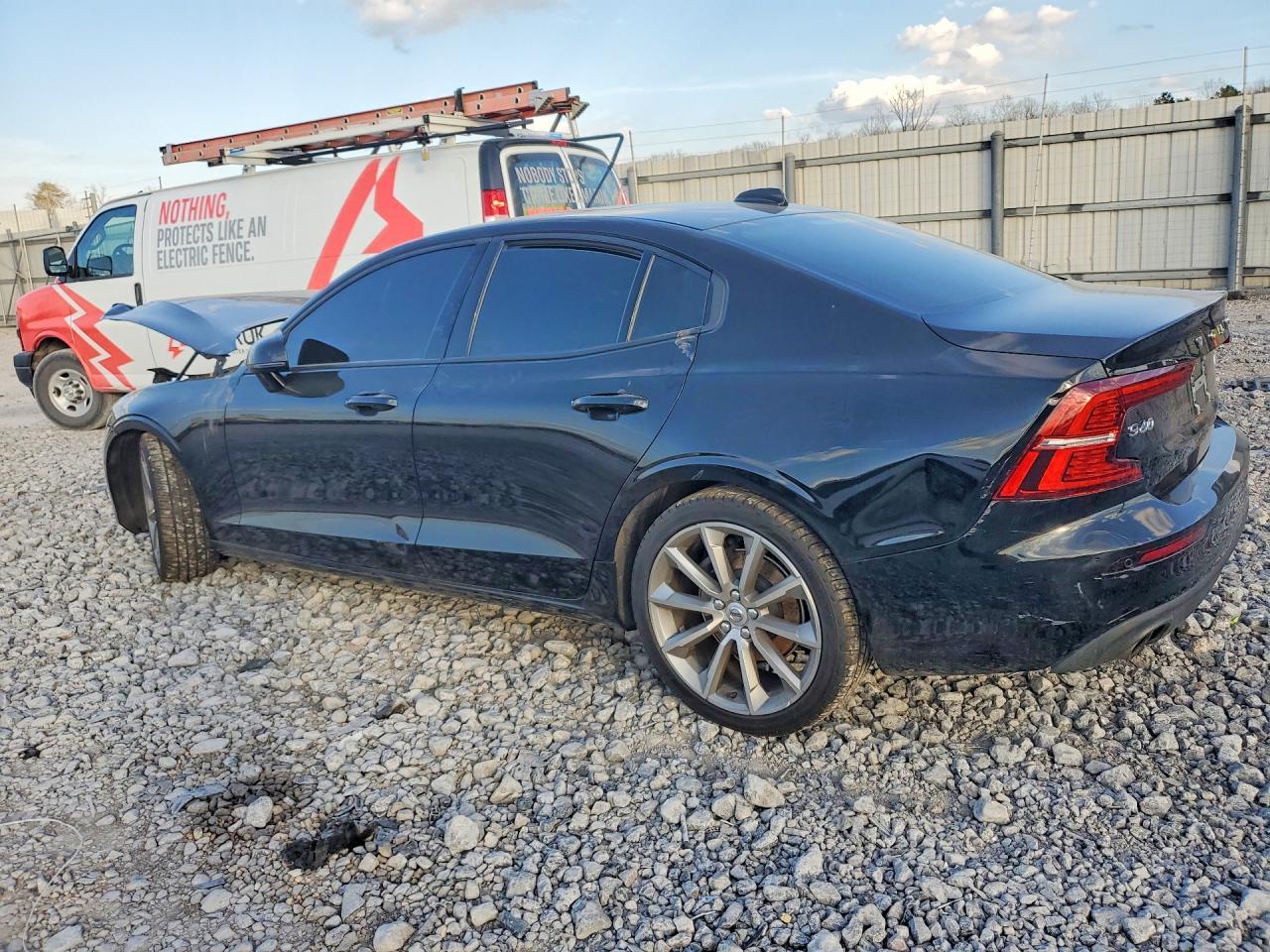 2020 VOLVO S60