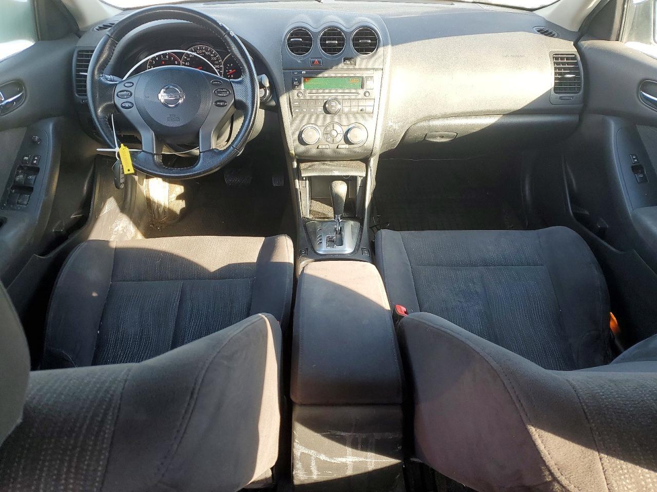 2010 NISSAN ALTIMA
