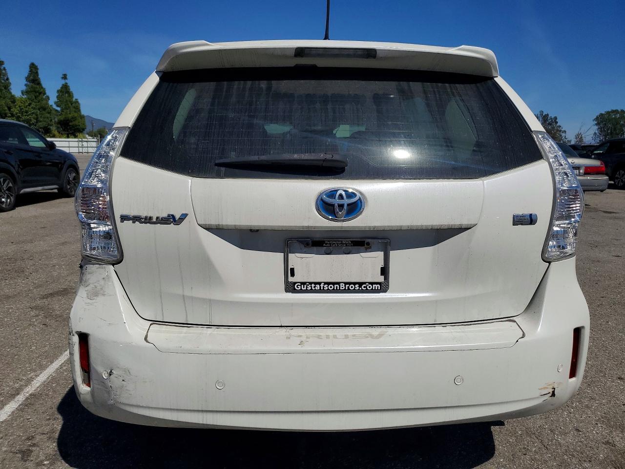 2012 TOYOTA PRIUS V