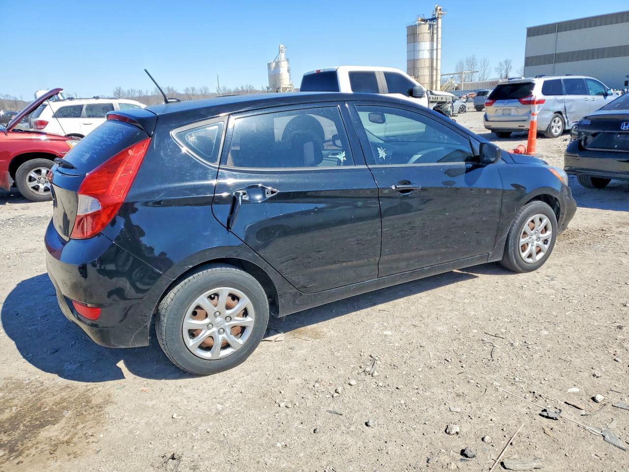 2013 HYUNDAI ACCENT