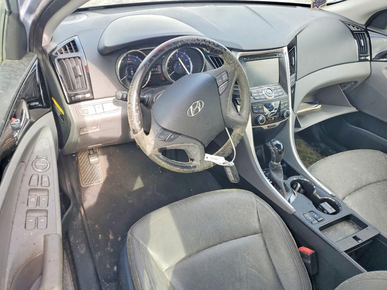 2012 HYUNDAI SONATA