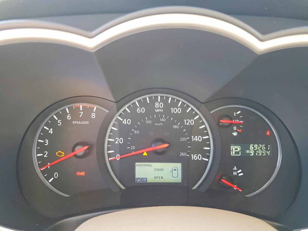 2016 NISSAN Quest