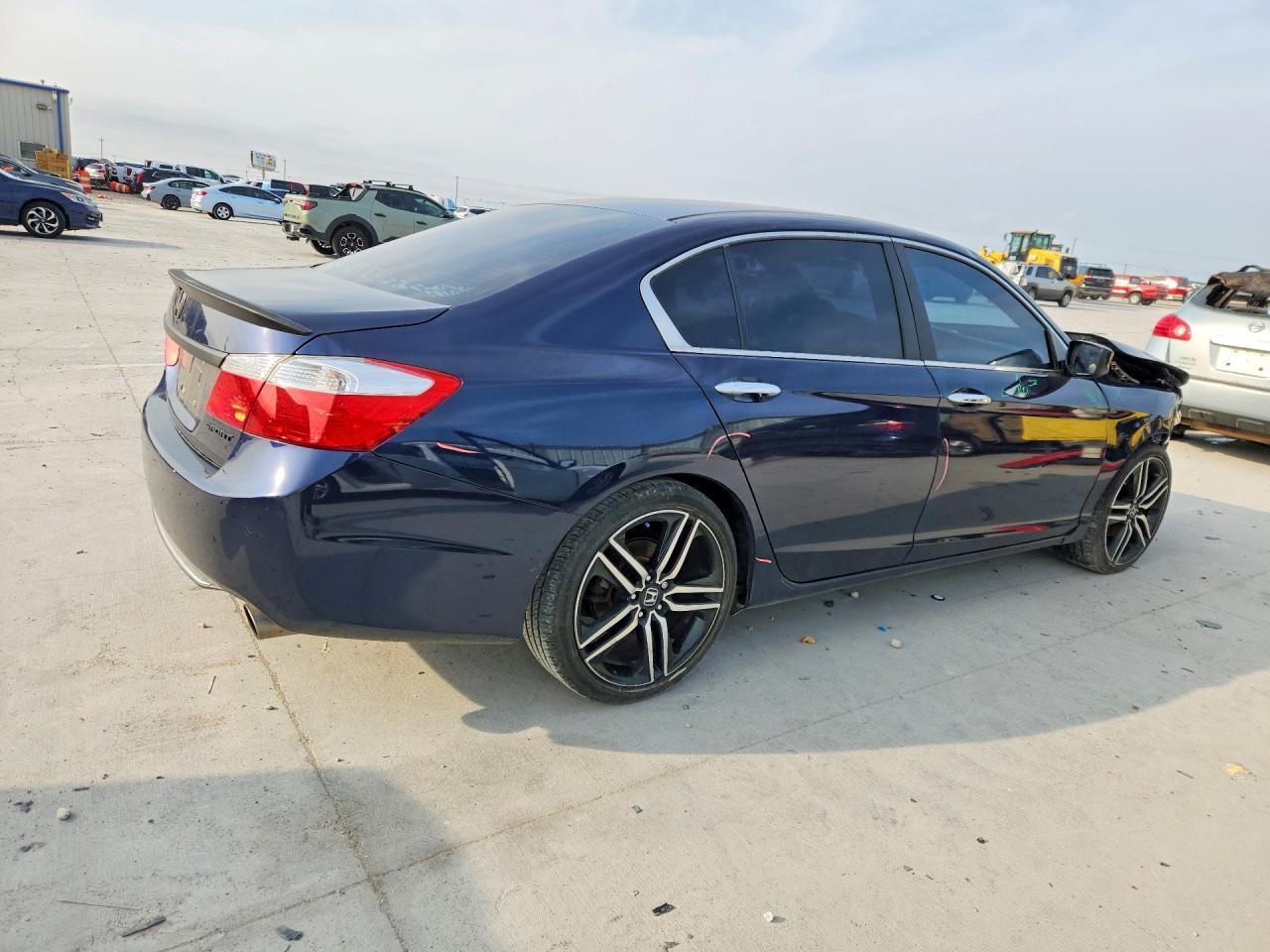 2015 HONDA ACCORD
