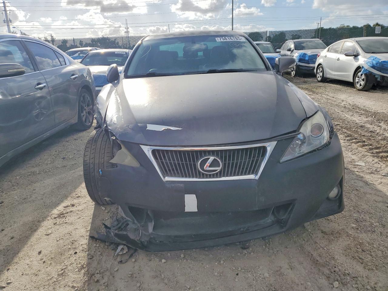 2013 LEXUS IS 250
