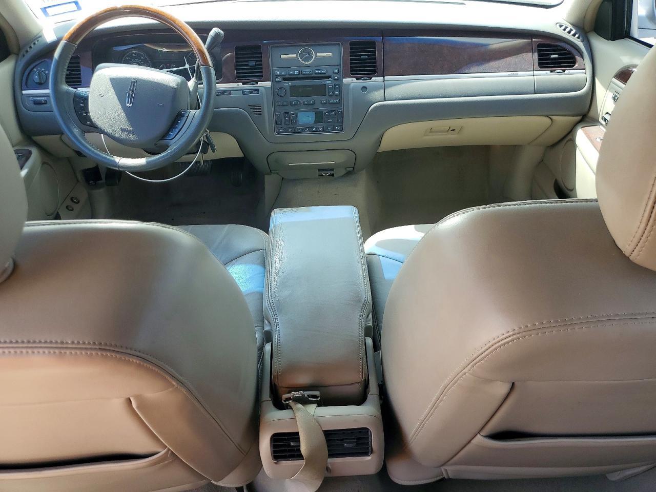 2006 Linc Town Car