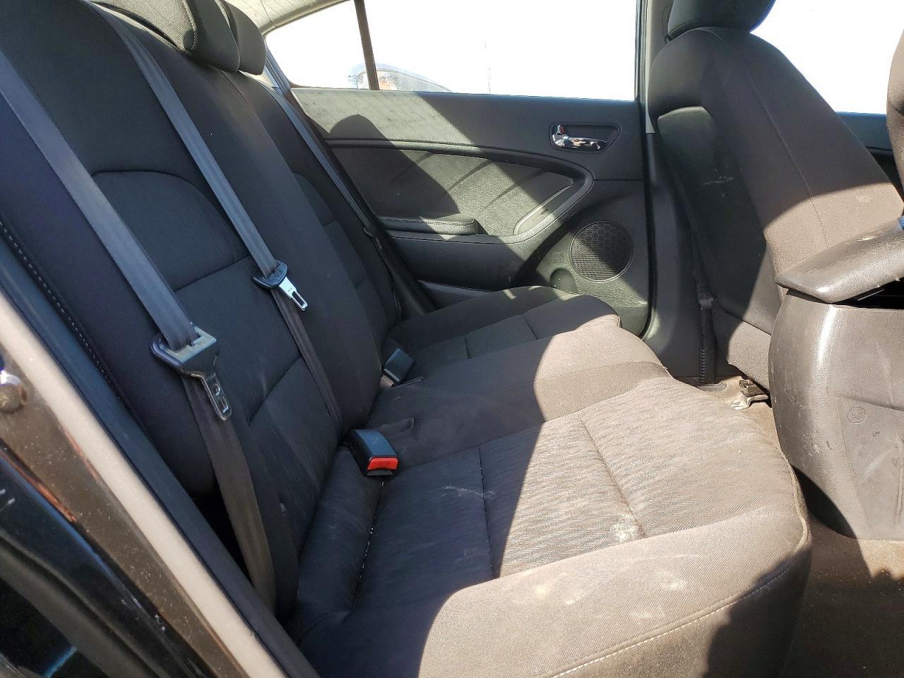 2016 KIA FORTE