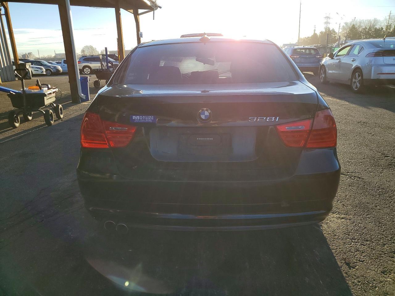 2011 BMW 3 SERIES