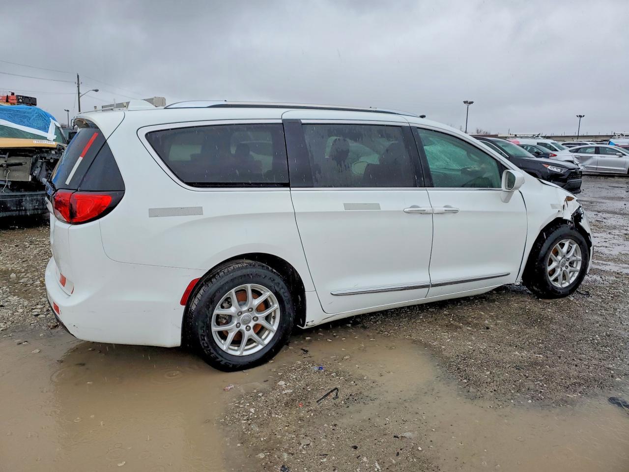 2020 CHRYSLER Pacifica
