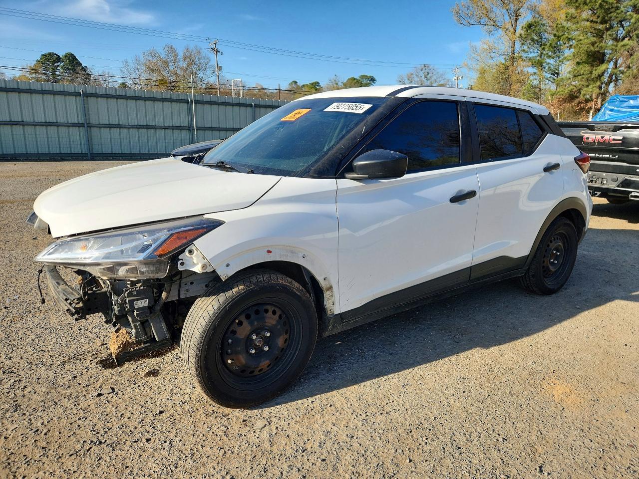 2021 NISSAN KICKS