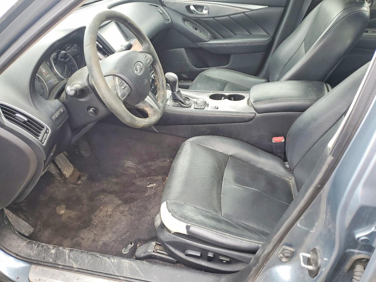 2016 INFINITI Q50