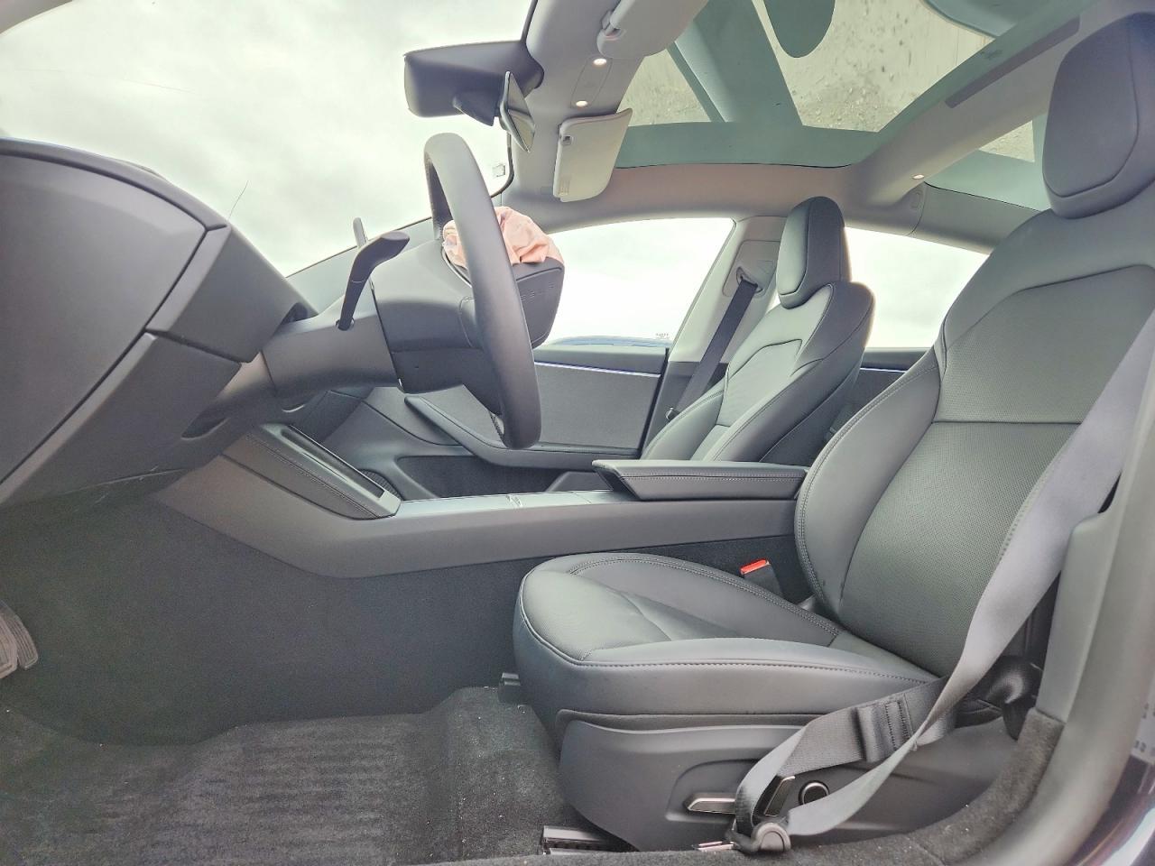 2026 TESLA MODEL 3