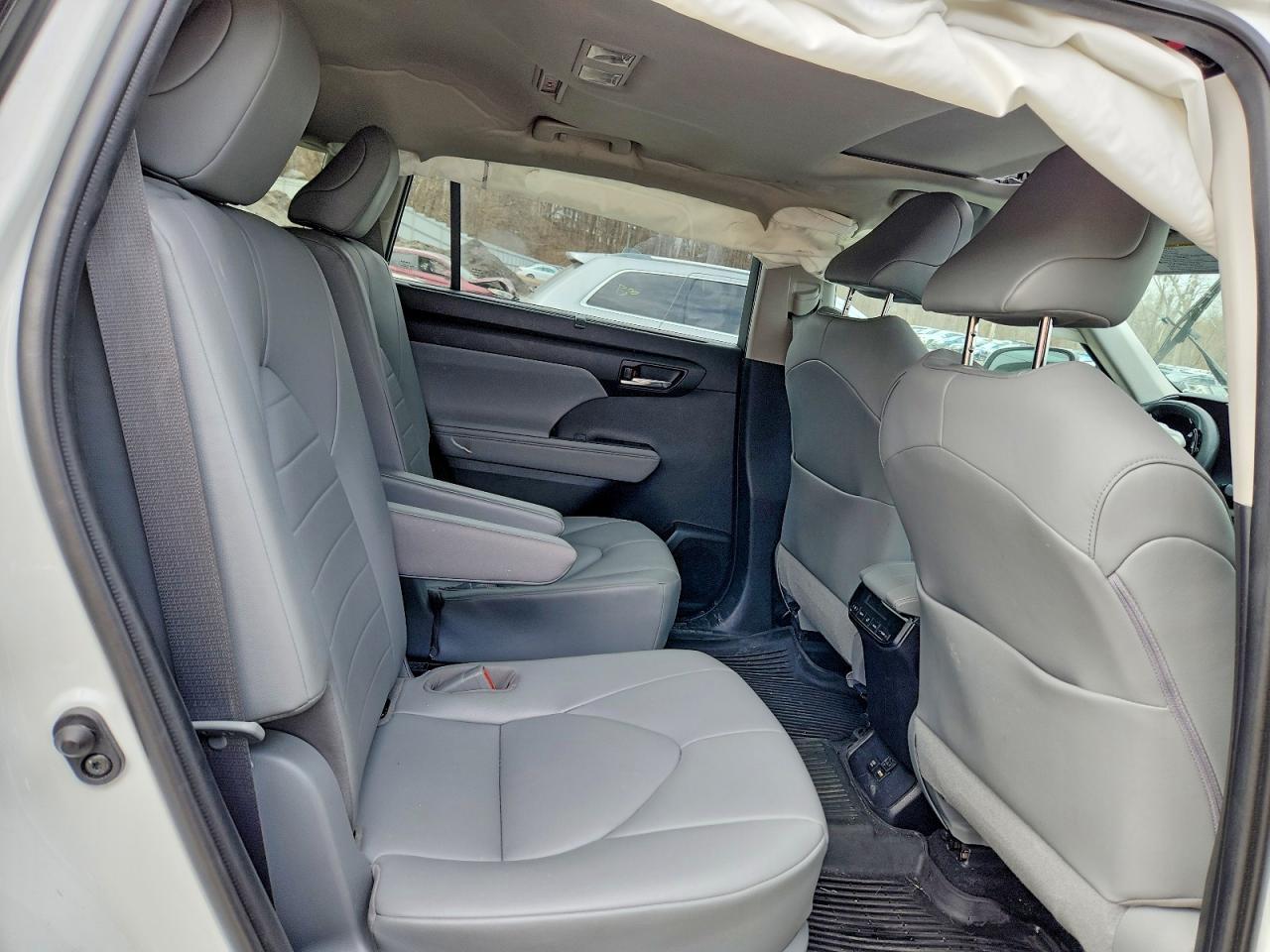 2020 TOYOTA HIGHLANDER