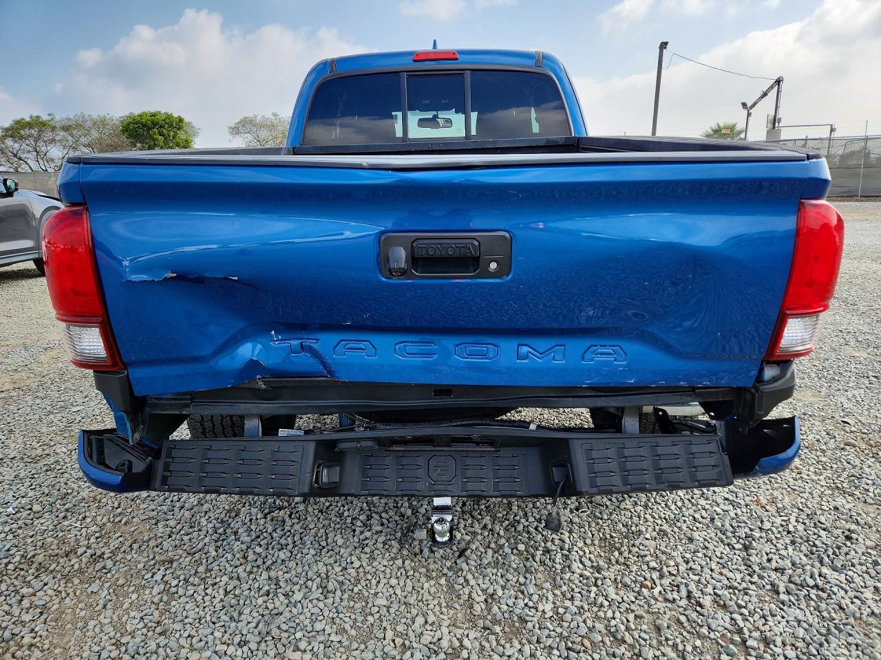 2016 TOYOTA TACOMA