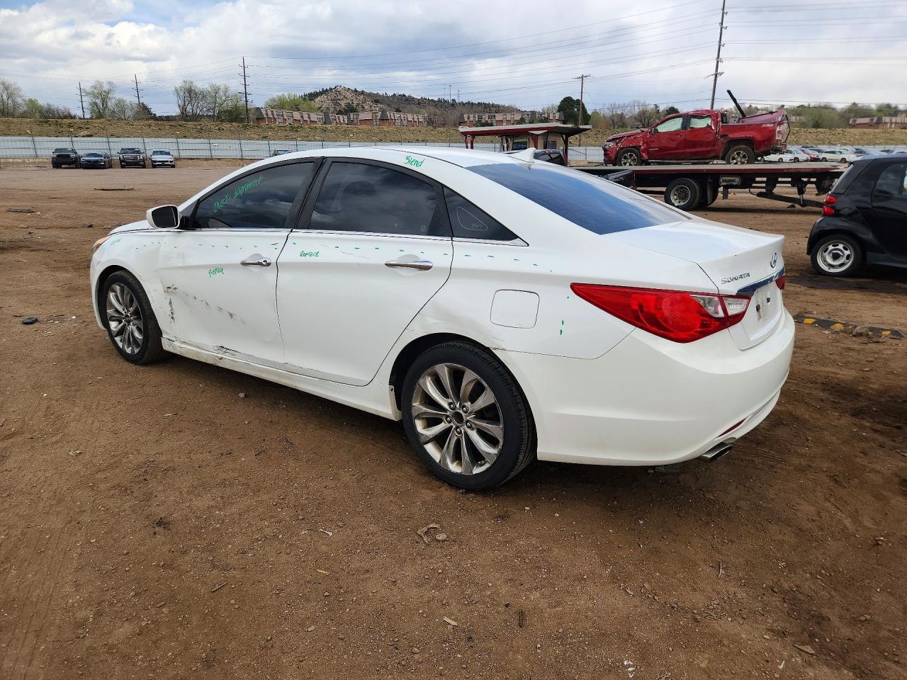 2011 HYUNDAI SONATA