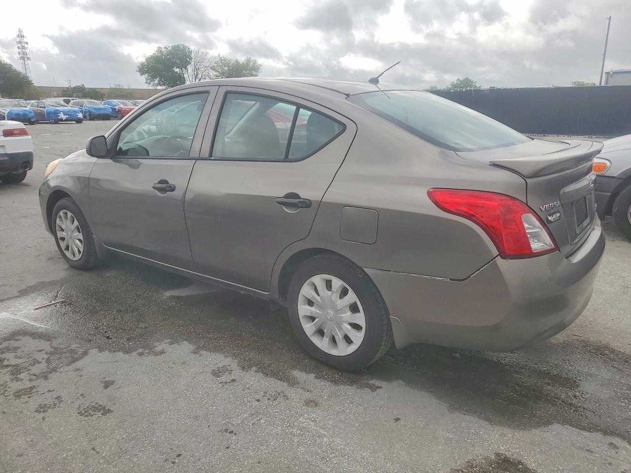 2014 NISSAN VERSA