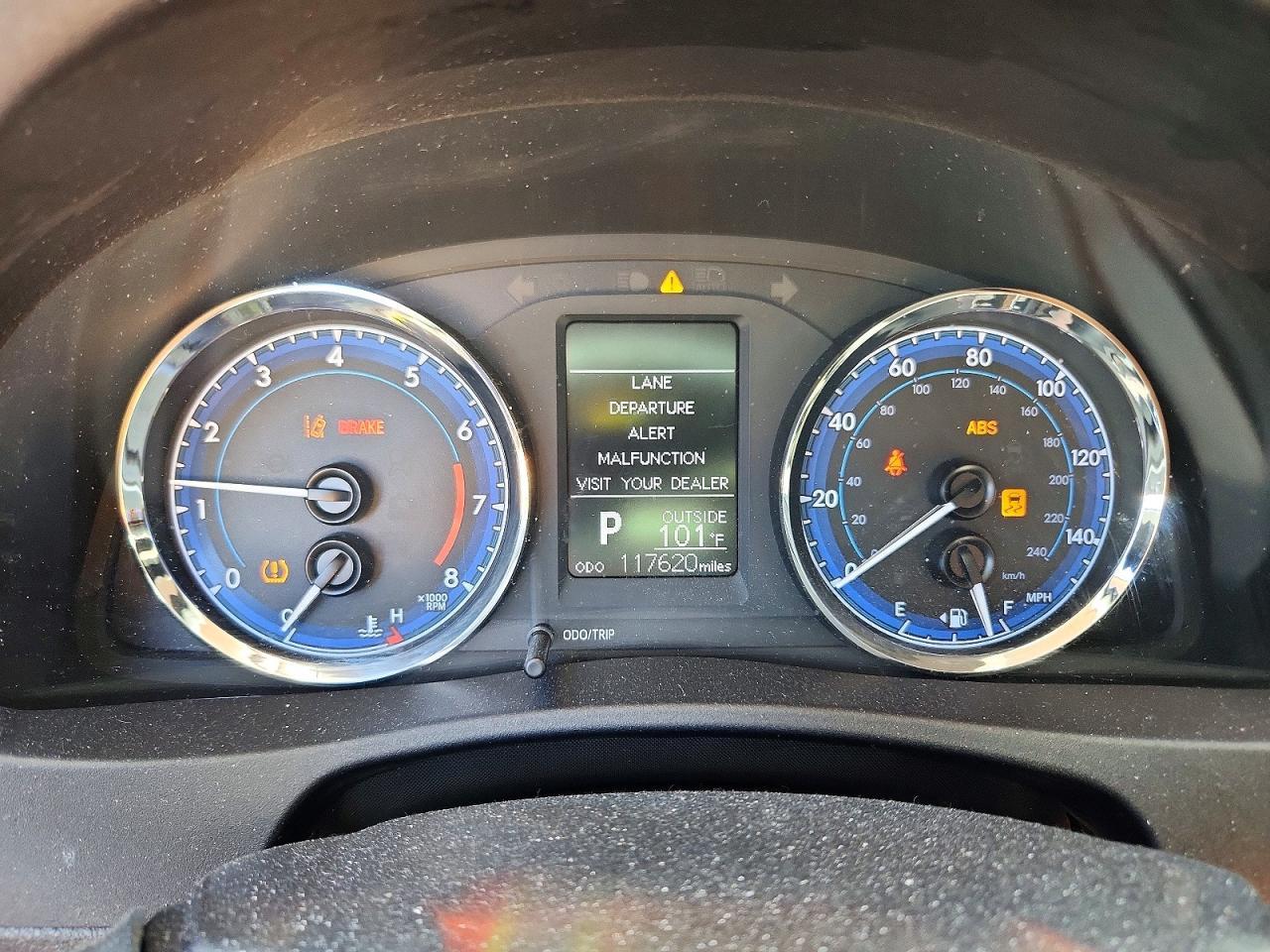 2018 TOYOTA COROLLA