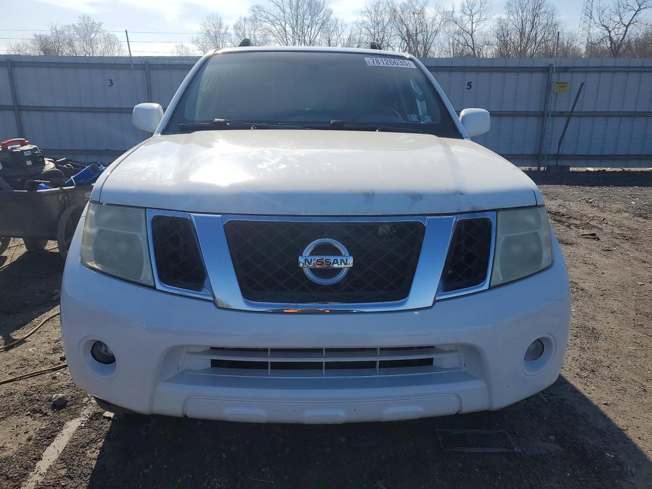 2011 NISSAN PATHFINDER