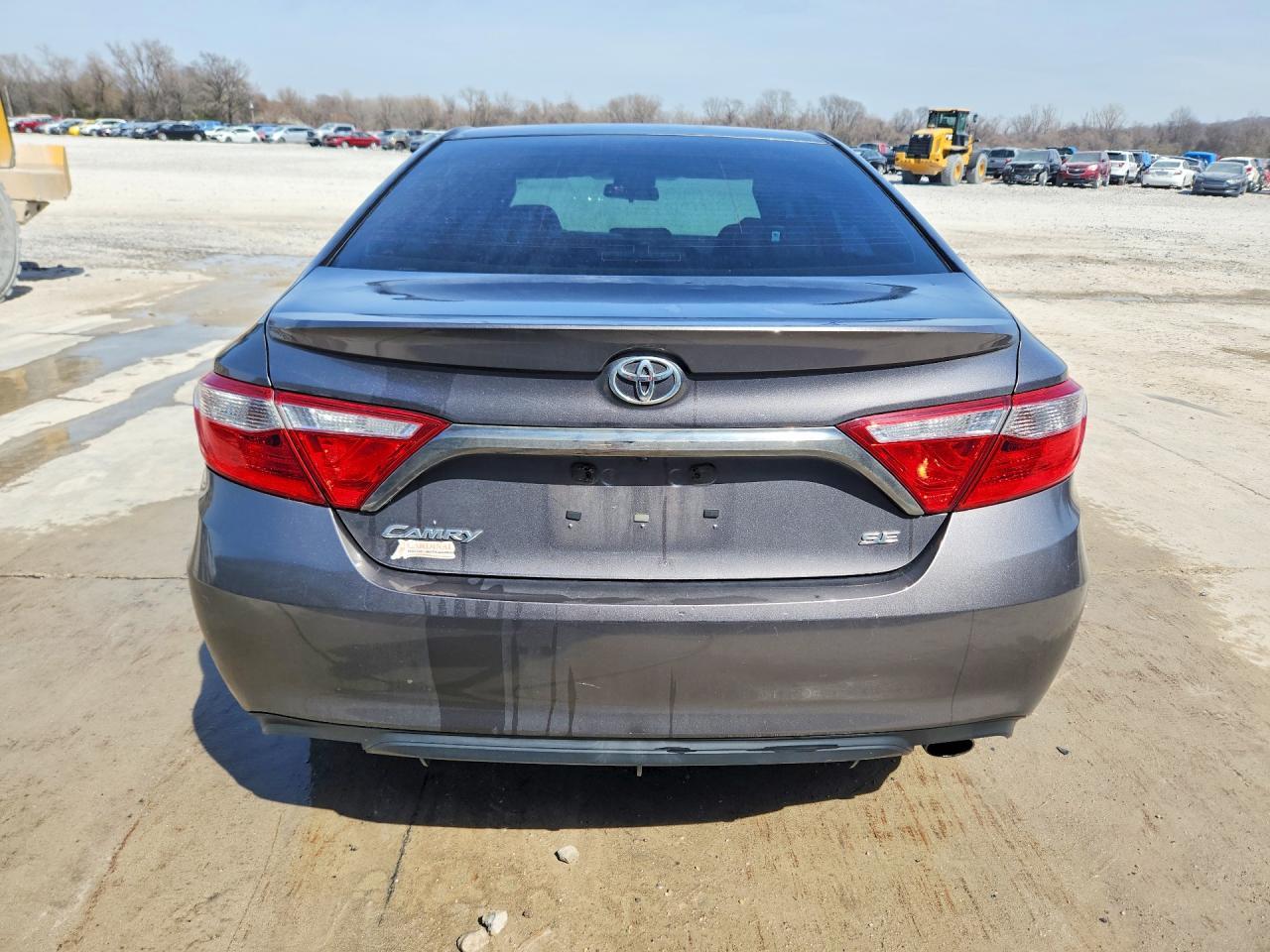 2015 TOYOTA CAMRY
